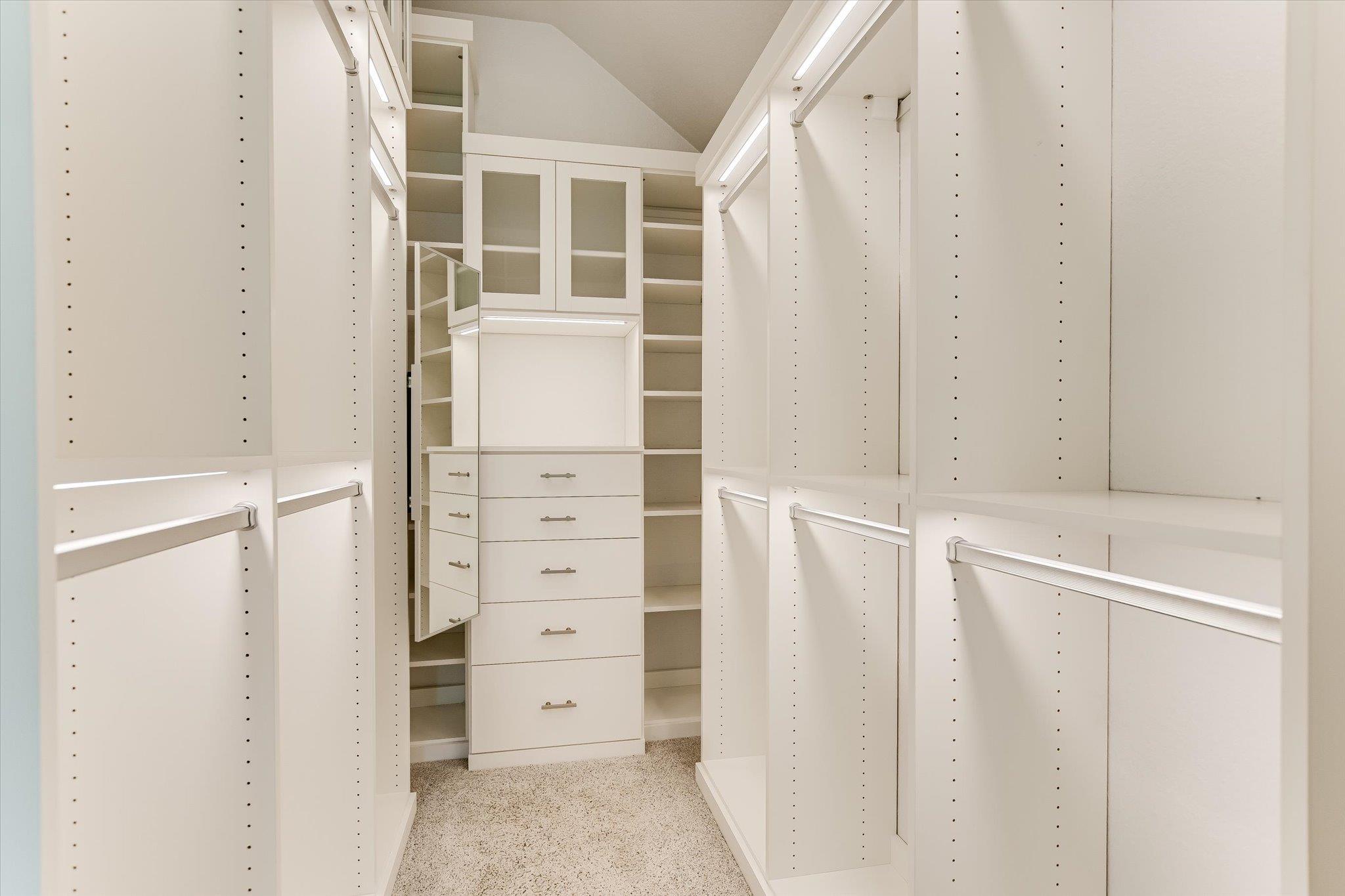 Austin, Texas 78757, United States, 3 Bedrooms Bedrooms, ,2 BathroomsBathrooms,Residential,Active,168819