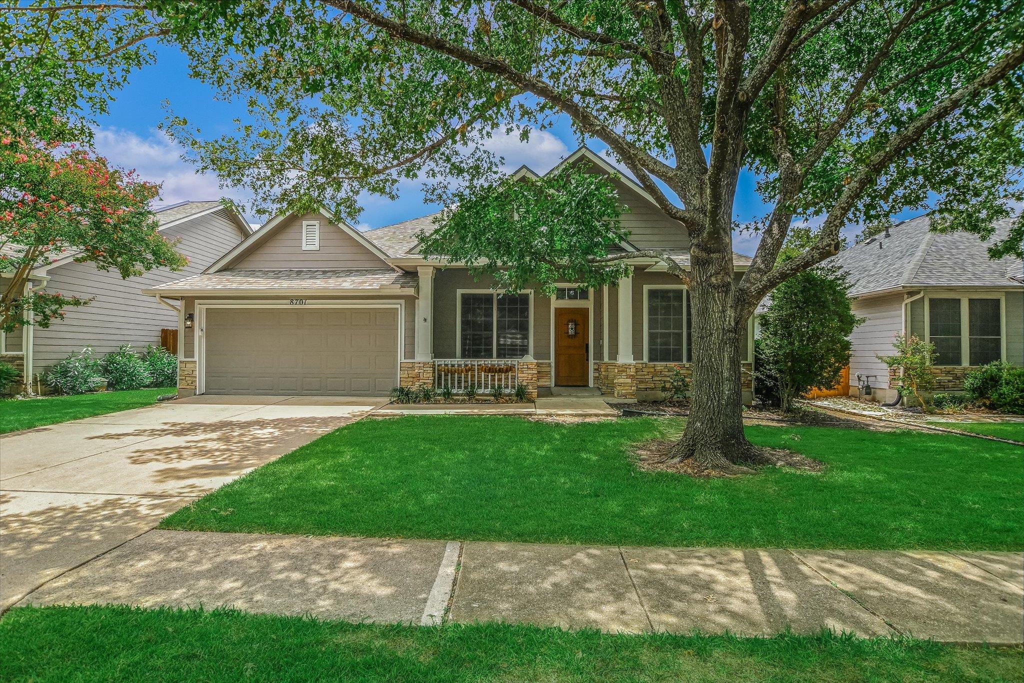 Austin, Texas 78757, United States, 3 Bedrooms Bedrooms, ,2 BathroomsBathrooms,Residential,Active,168819 Austin, Texas 78757, United States, 3 Bedrooms Bedrooms, ,2 BathroomsBathrooms,Residential,Active,168819