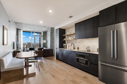 48 East Ave 1711 Austin TX 78701