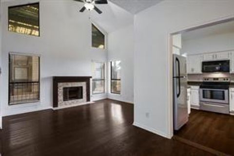 Tiny photo for 1910 Robbins PL #301, Austin, TX 78705 (MLS # 8930005)