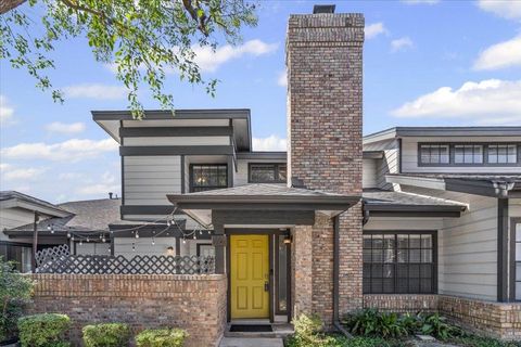 Photo of 1748 Ohlen RD #76, Austin, TX 78757 (MLS # 1090396)