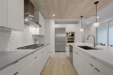 Tiny photo for 3021 Fontana DR #A, Austin, TX 78704 (MLS # 1454090)