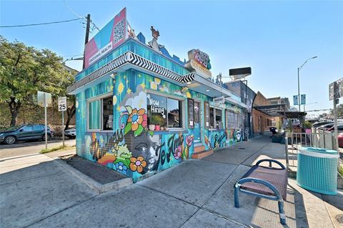 Tiny photo for 3021 Fontana DR #A, Austin, TX 78704 (MLS # 1454090)