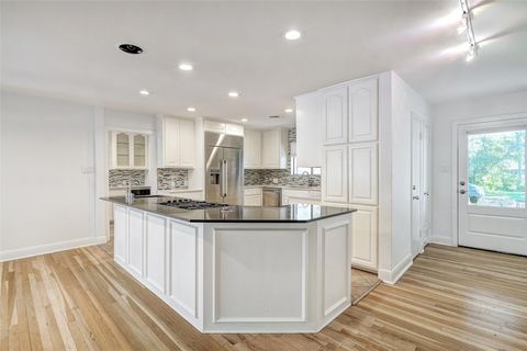 Tiny photo for 4914 Strass DR, Austin, TX 78731 (MLS # 5693332)