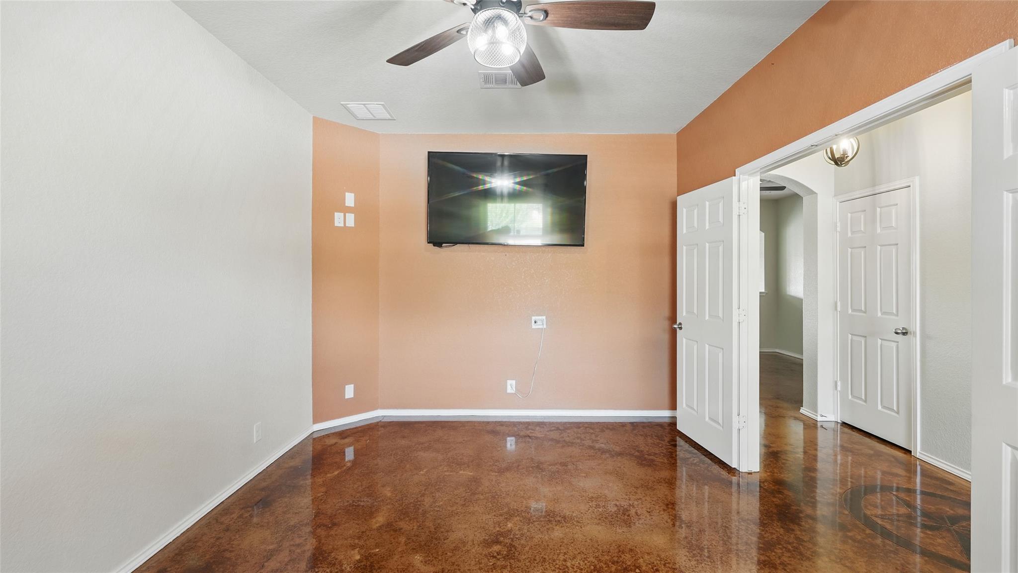 878 Avery PKWY