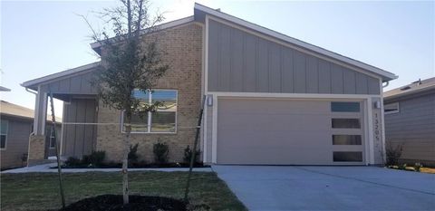 Photo of 13205 Baileyfield DR, Pflugerville, TX 78660 (MLS # 9929419)