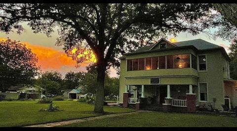 203 W Commerce ST San Saba TX 76877