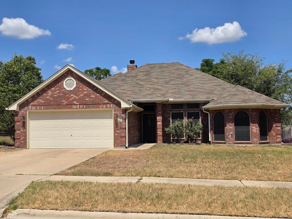 Photo of 4807 Embers DR, Killeen, TX 76542 (MLS # 4570430)