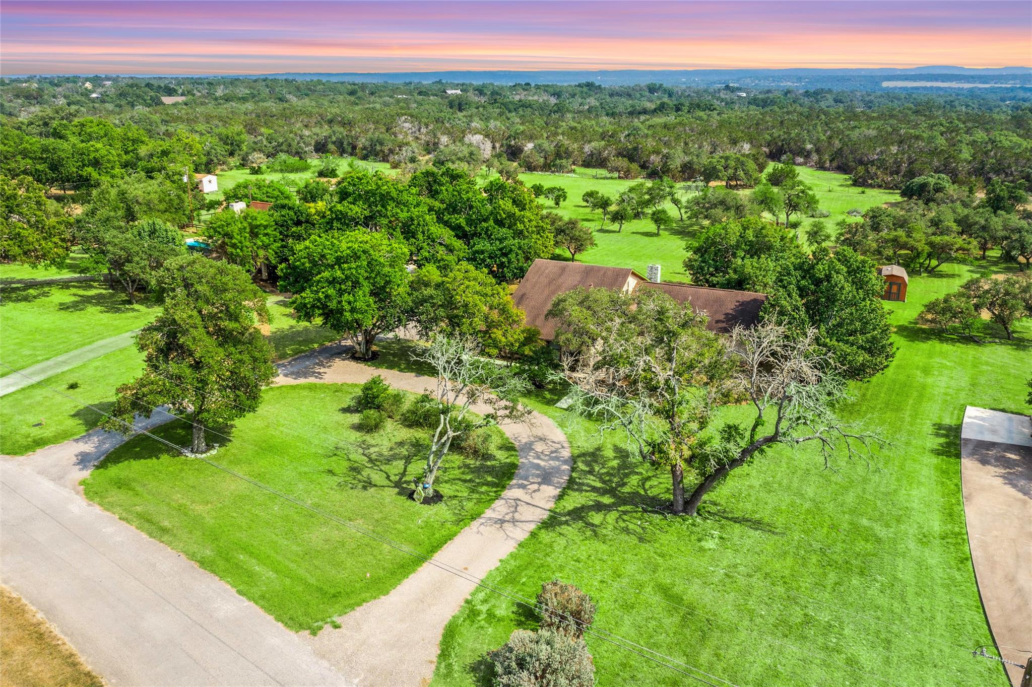 708 Post Oak DR