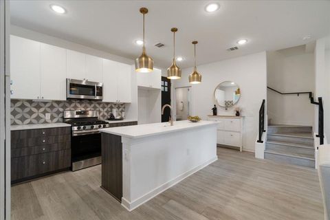 Tiny photo for 2624 Metcalfe RD #10, Austin, TX 78741 (MLS # 1835171)