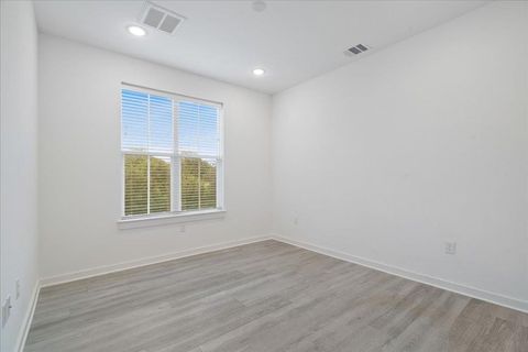 Tiny photo for 2624 Metcalfe RD #10, Austin, TX 78741 (MLS # 1835171)