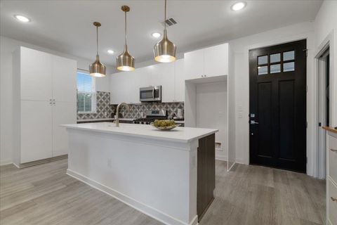 Tiny photo for 2624 Metcalfe RD #10, Austin, TX 78741 (MLS # 1835171)