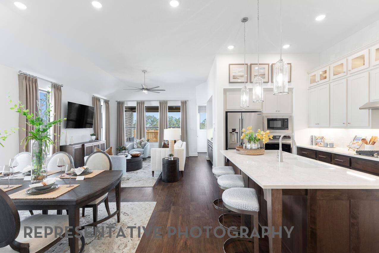 261 Basket Flower LOOP