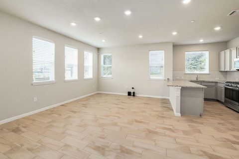 Tiny photo for 9015 Cattle Baron PATH #404, Austin, TX 78747 (MLS # 6592637)