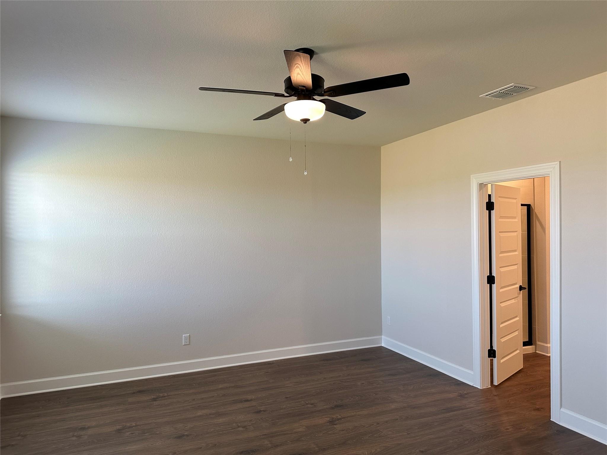 513 W Luna Blue LN