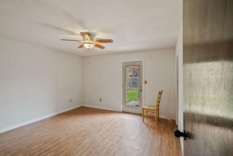 A home in Lockhart