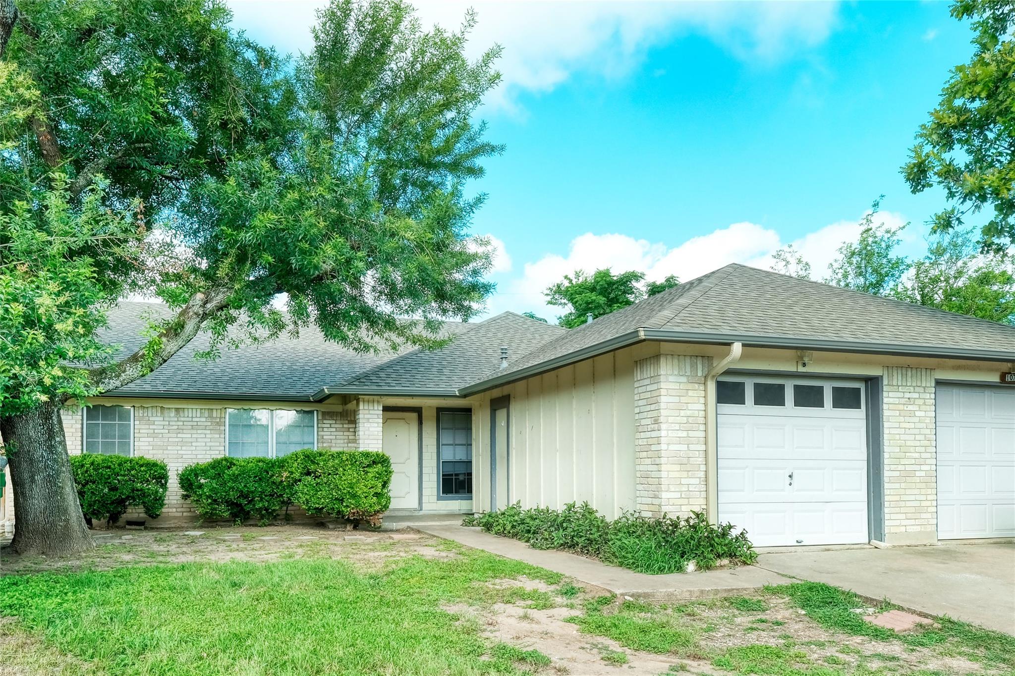 Photo 1 of 13 — 107 Nicole CV B, Round Rock, TX 78664
