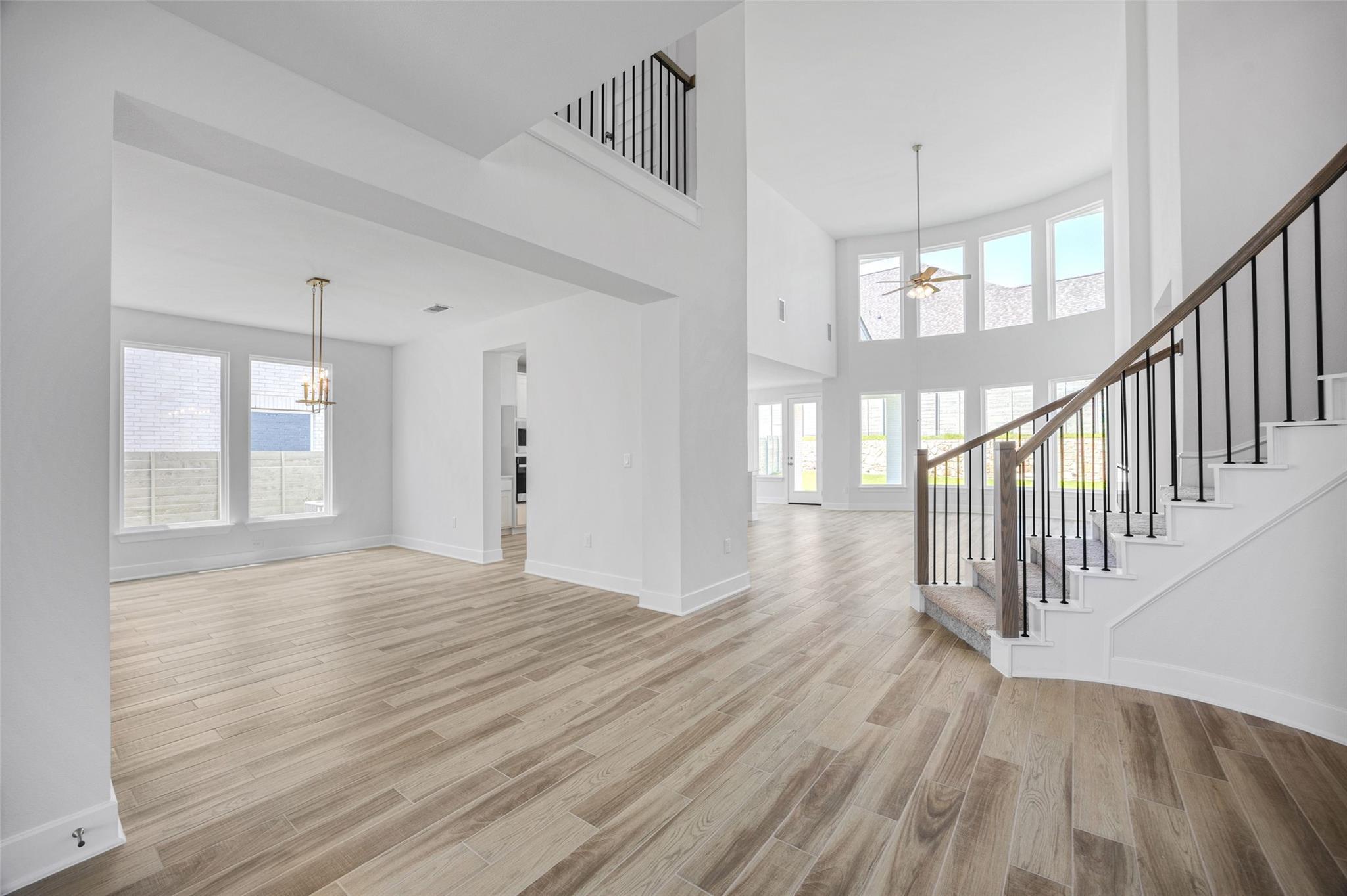 925 Violet Sunset DR