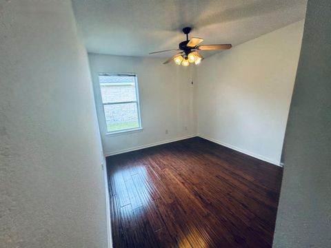 Tiny photo for 4216 Veiled Falls DR, Pflugerville, TX 78660 (MLS # 6732306)