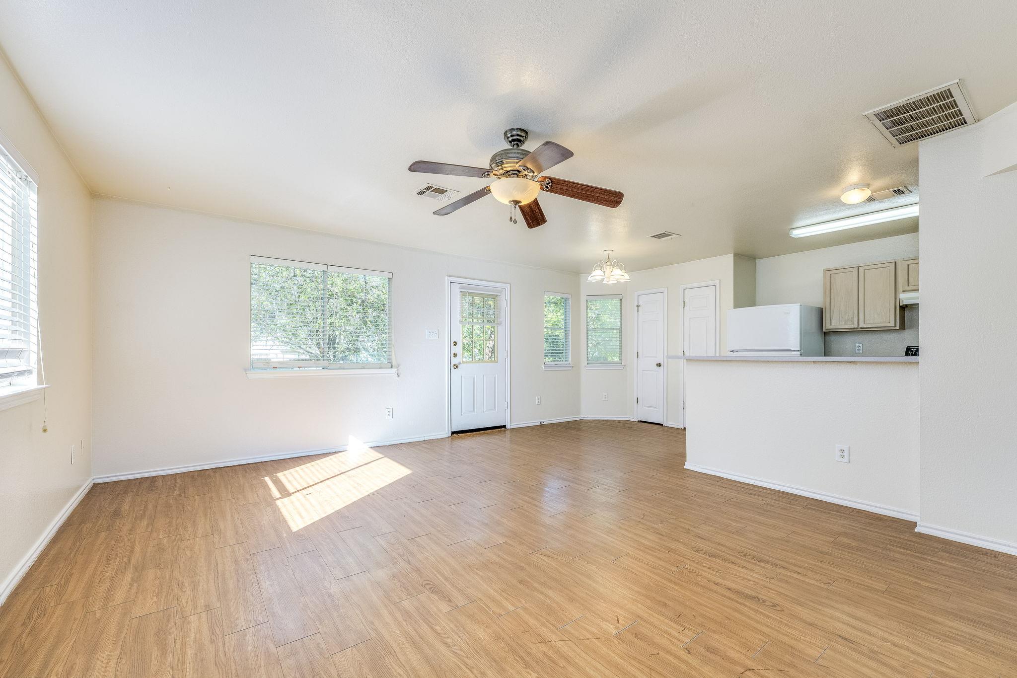 844-846 Sagewood TRL