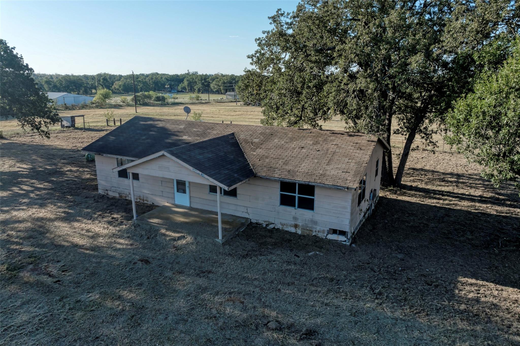 307 N County Line RD