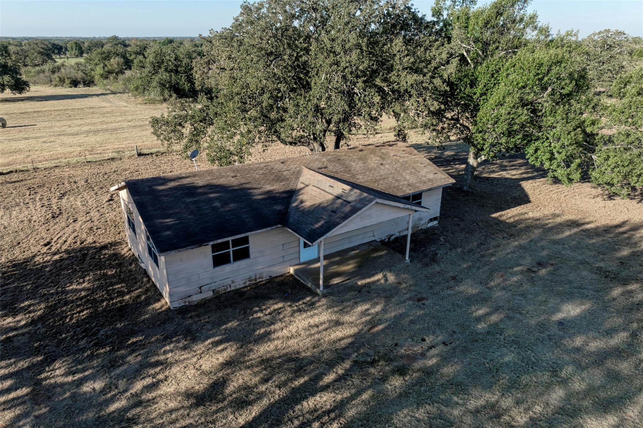 307 N County Line RD