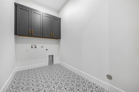 Tiny photo for 303 W Lane Ave, Manor, TX 78653 (MLS # 8245331)