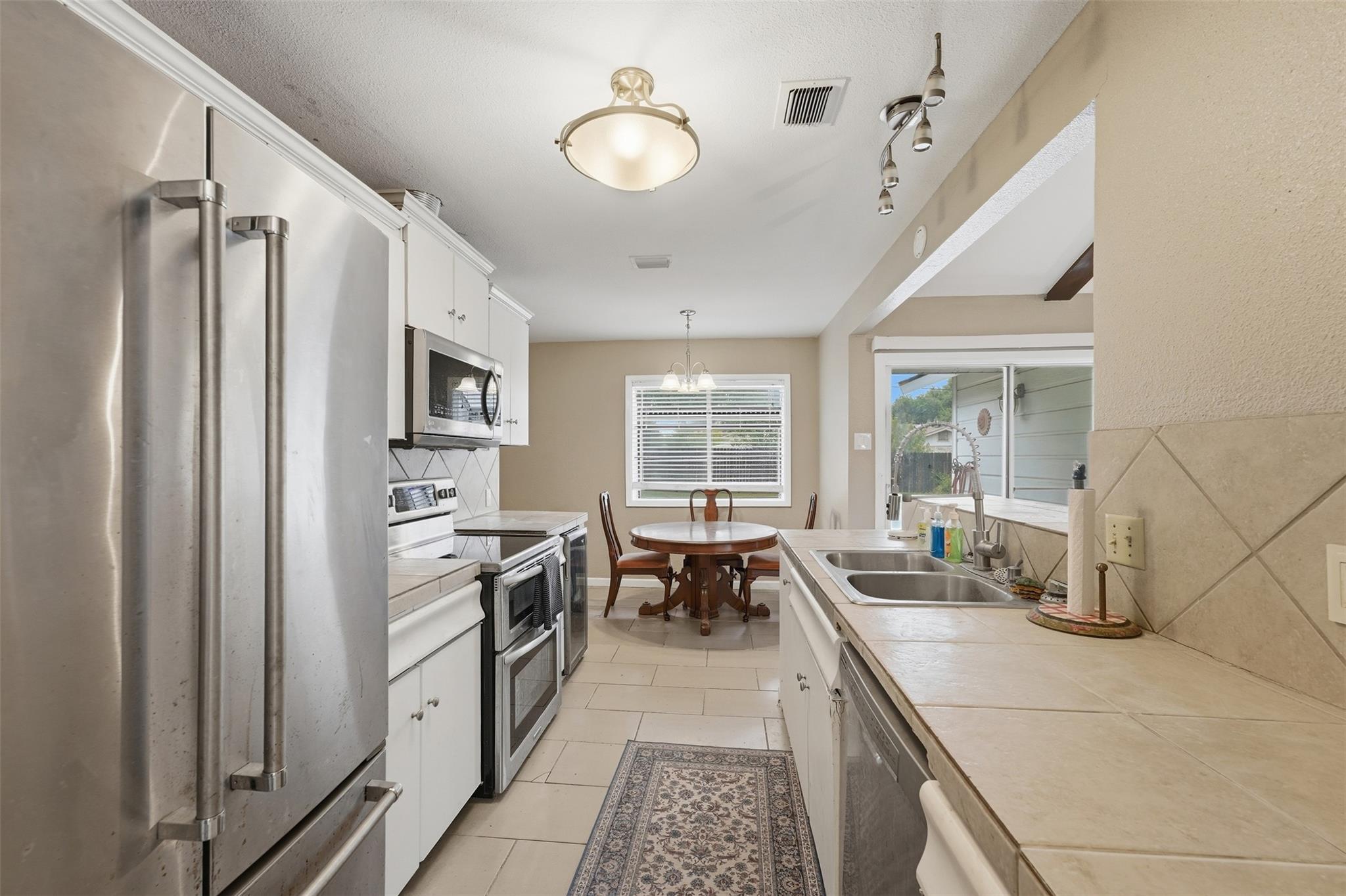 3023 Manila DR