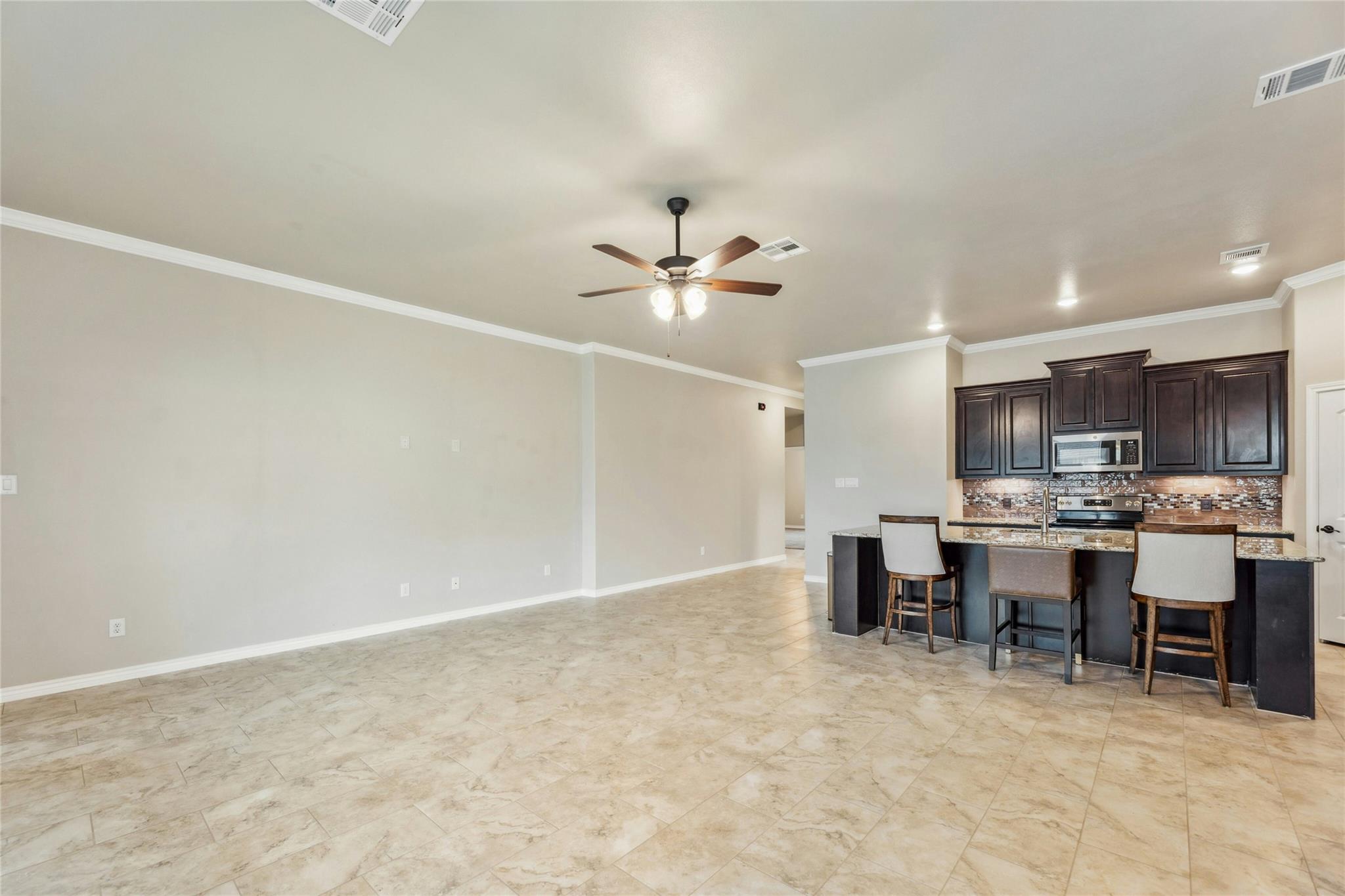 500 Seabiscuit DR