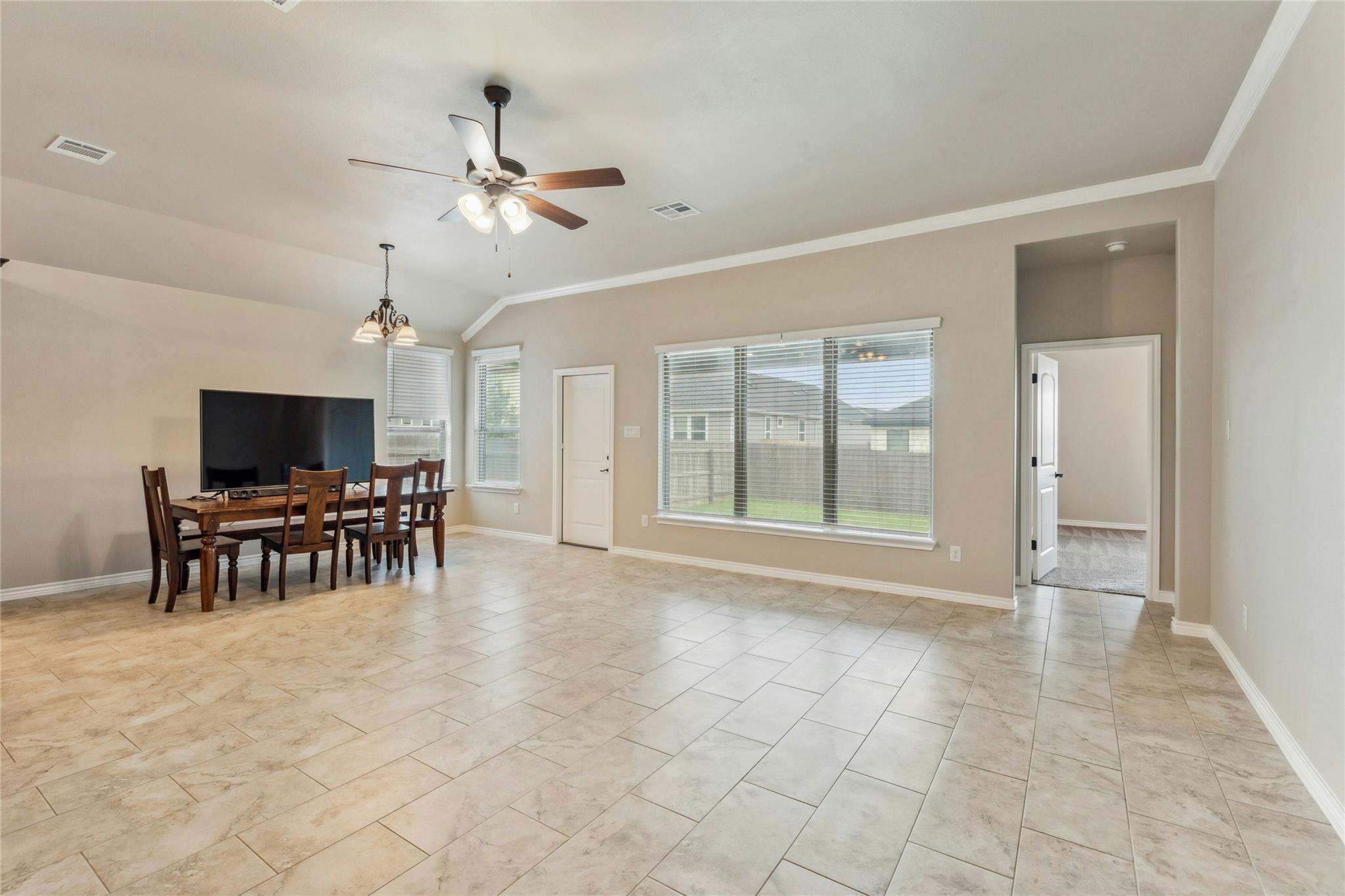 500 Seabiscuit DR
