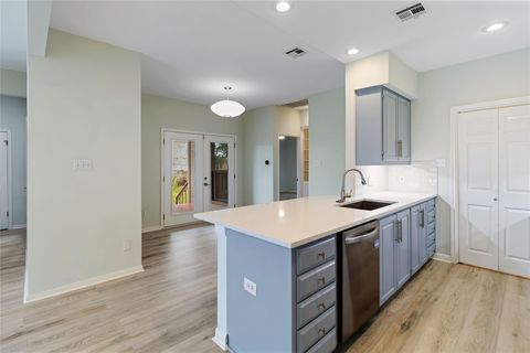 Tiny photo for 5512 Oakwood CV #161, Austin, TX 78731 (MLS # 7177778)