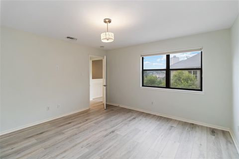 Tiny photo for 5512 Oakwood CV #161, Austin, TX 78731 (MLS # 7177778)