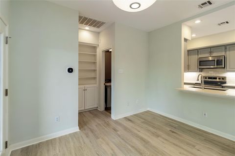 Tiny photo for 5512 Oakwood CV #161, Austin, TX 78731 (MLS # 7177778)