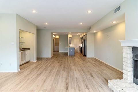 Tiny photo for 5512 Oakwood CV #161, Austin, TX 78731 (MLS # 7177778)
