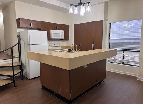 Photo of 5916 Lago Vista WAY #B-10 UP, Lago Vista, TX 78645 (MLS # 2632928)