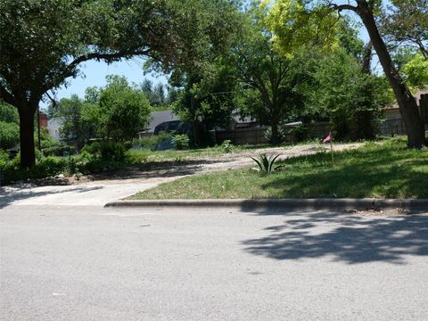 903 FISHER ST Taylor TX 76574