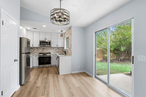 Tiny photo for 6612 Zequiel DR, Austin, TX 78744 (MLS # 3689946)