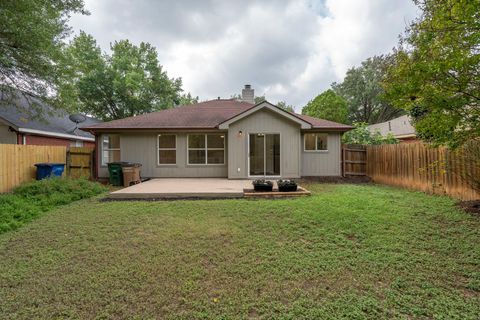 Tiny photo for 6612 Zequiel DR, Austin, TX 78744 (MLS # 3689946)