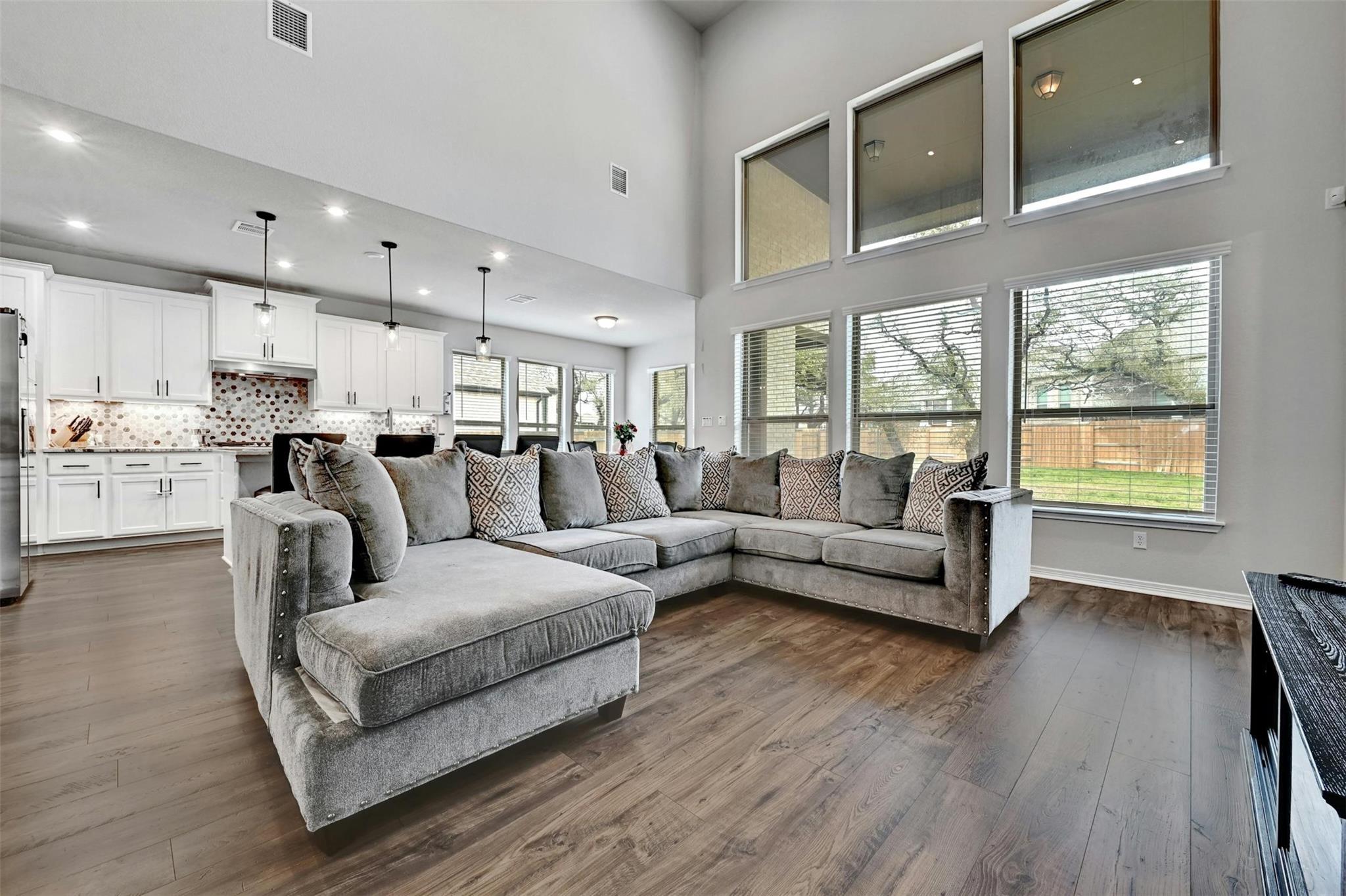 590 Painted Creek WAY