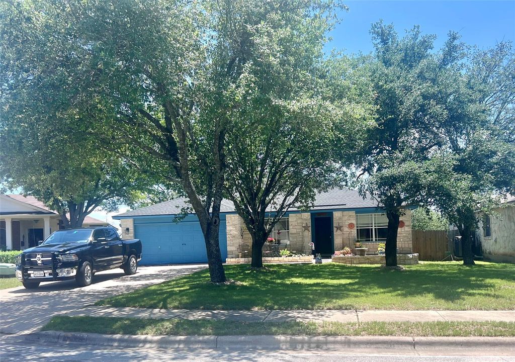 Photo of 4113 Natural Bridge CT SW, Round Rock, TX 78681 (MLS # 3342775)