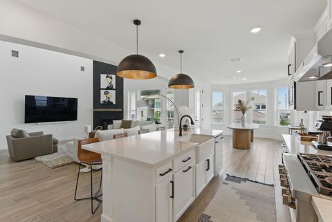 Tiny photo for 604 Buena Onda WAY, Lakeway, TX 78738 (MLS # 4094551)