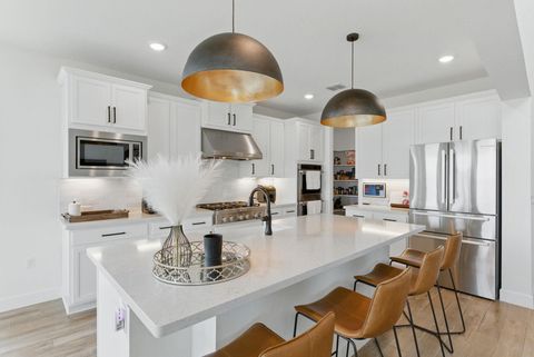 Tiny photo for 604 Buena Onda WAY, Lakeway, TX 78738 (MLS # 4094551)