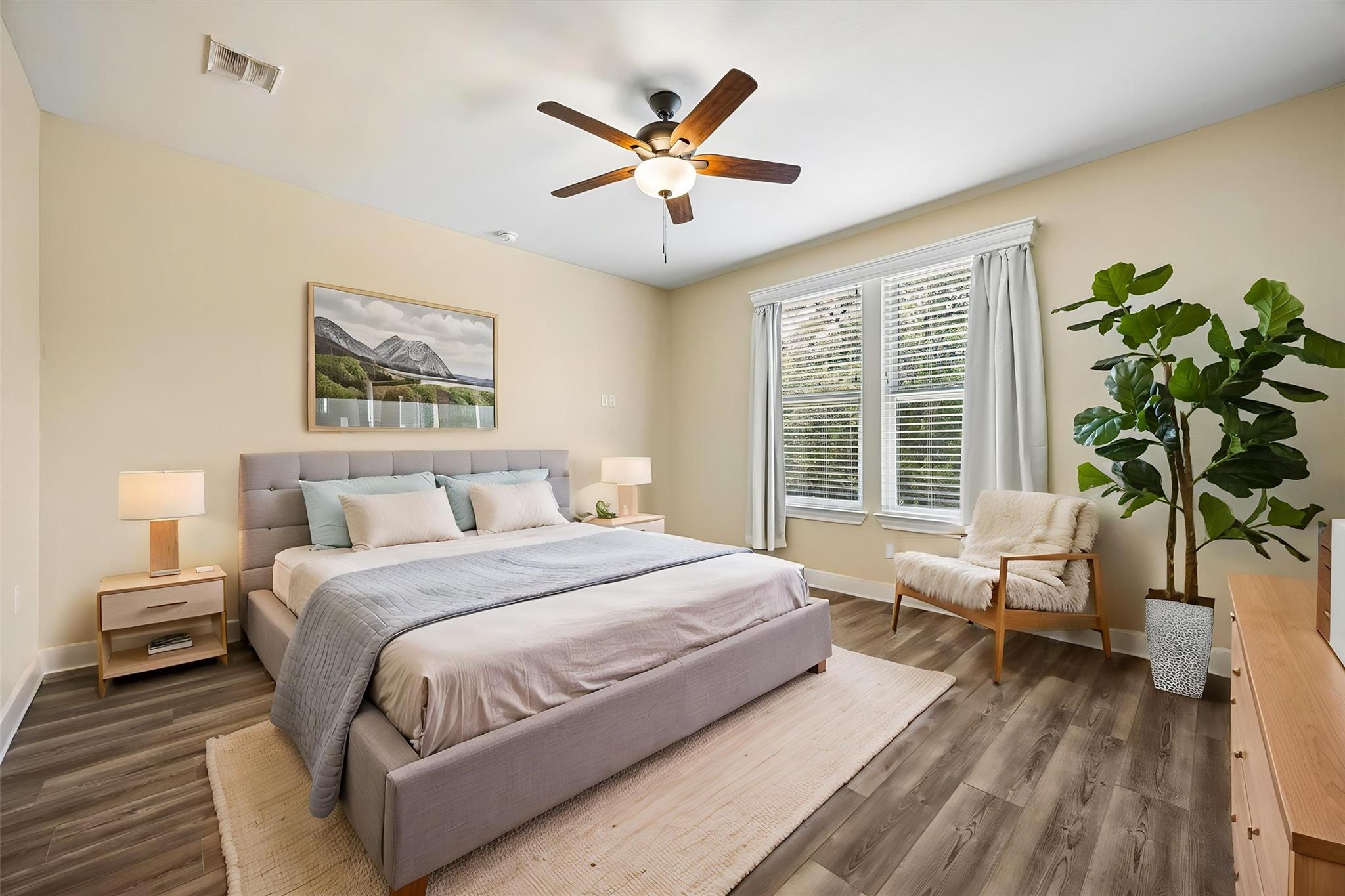 306 Kitty Hawk RD