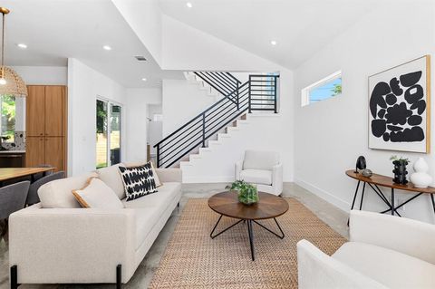 Tiny photo for 106 W Croslin ST #1, Austin, TX 78752 (MLS # 3138065)