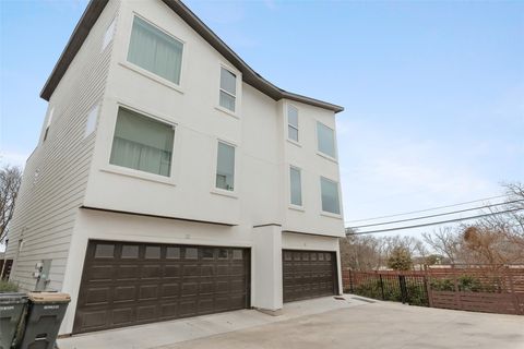 Photo of 1417 Kramer LN #21, Austin, TX 78758 (MLS # 5425627)