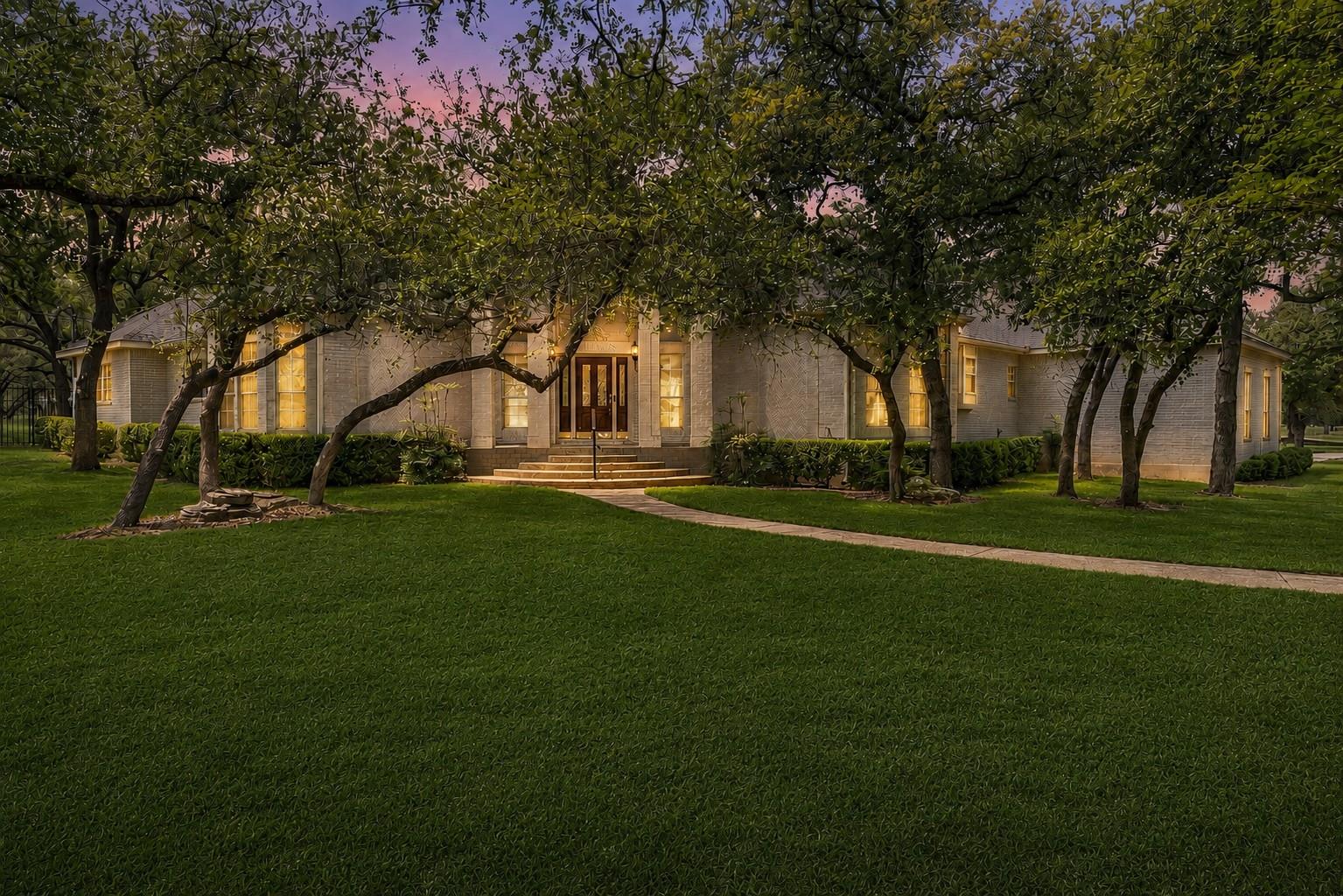 2841 Oak Haven CIR