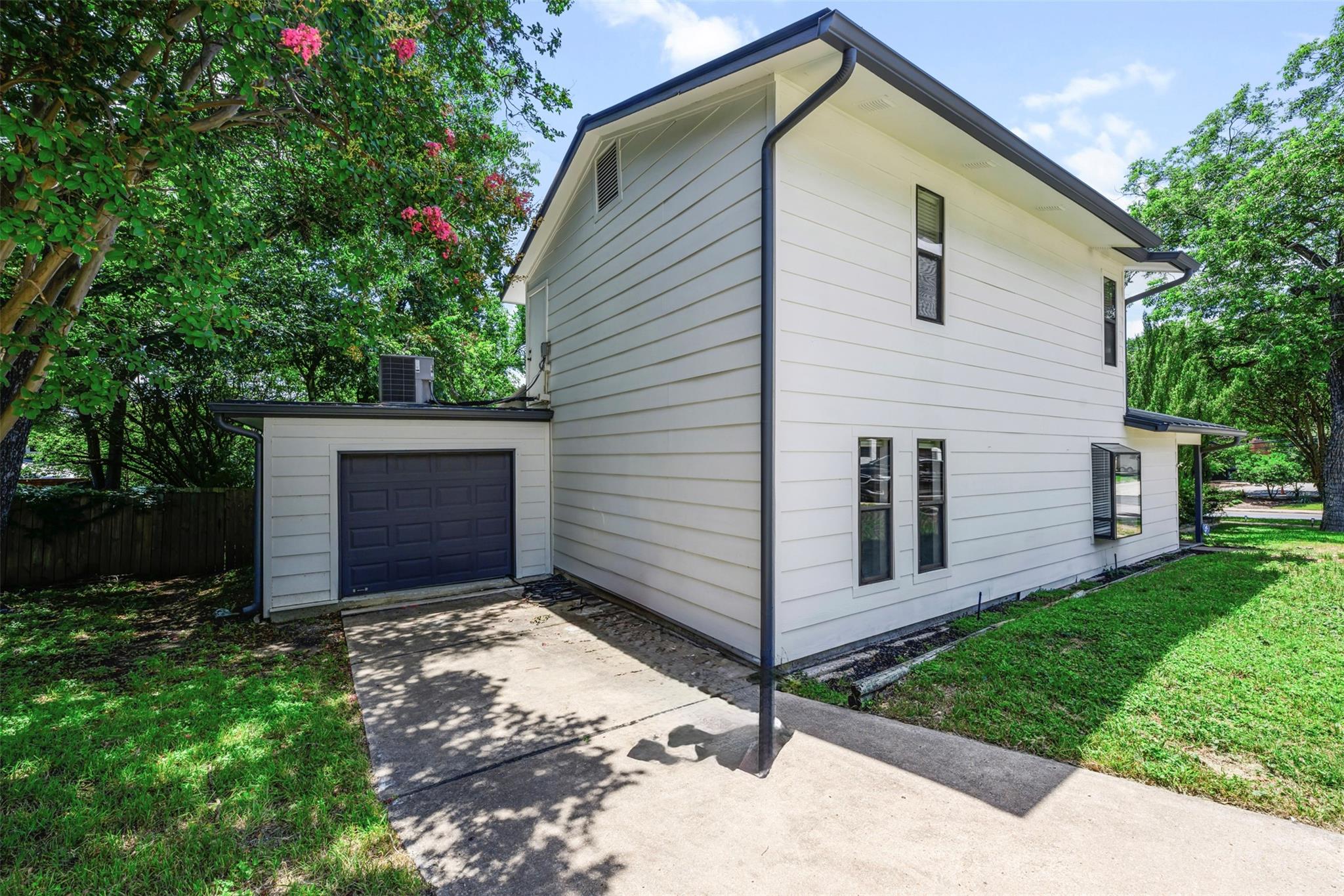 2814 Windsor RD