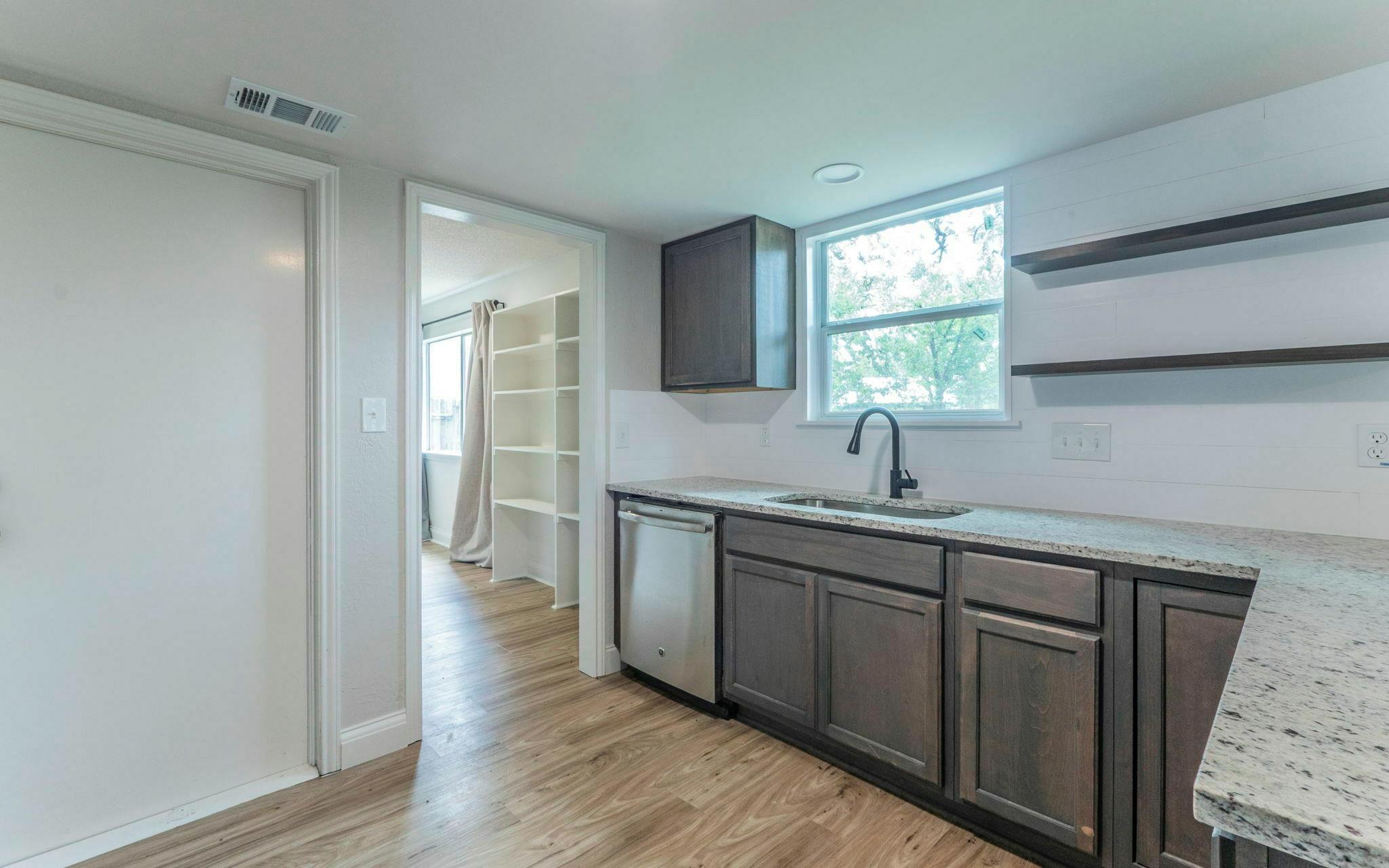 1623 Peachtree Valley DR