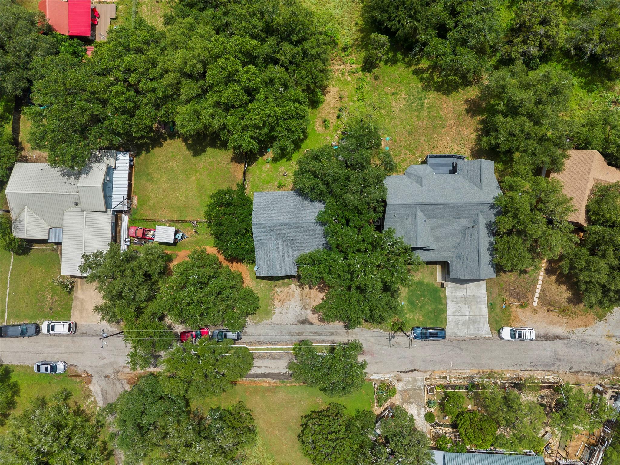 503 Chantilly LN