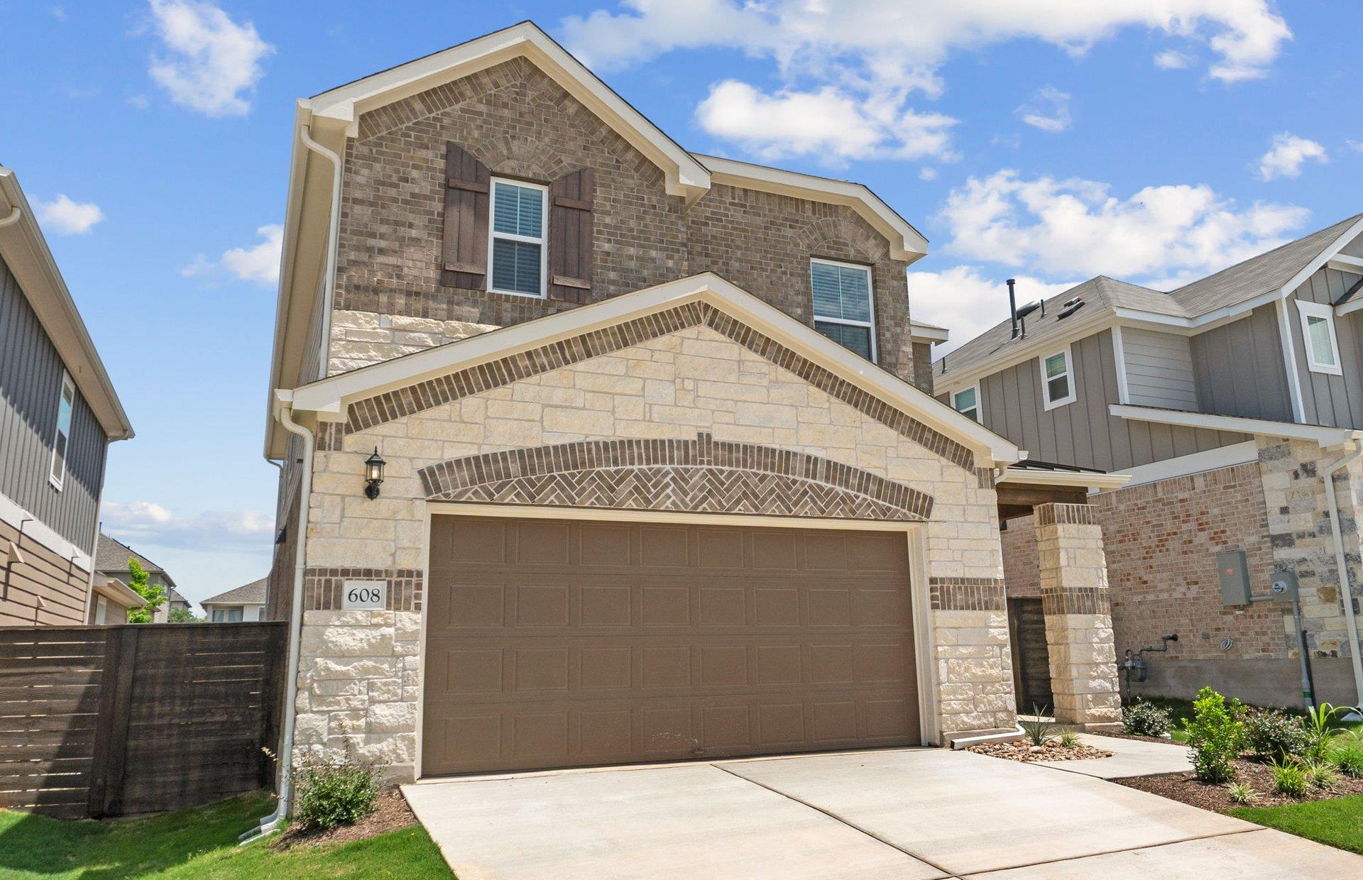 608 Knot DR
